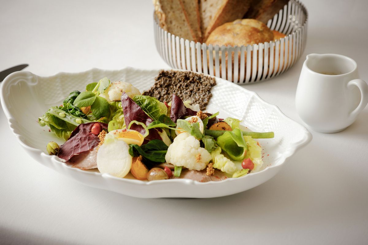 【Lunch Course – 4 dishes】Two Starters・Main・Dessert