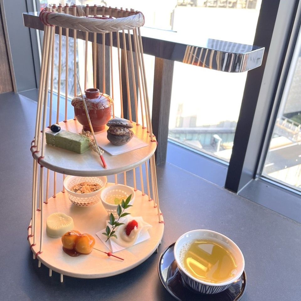 12/15～【週末】和スイーツのアフタヌーンティーセット 選べる日本茶とカフェ付き（おかわり自由） 1,800円（税込1,980円）