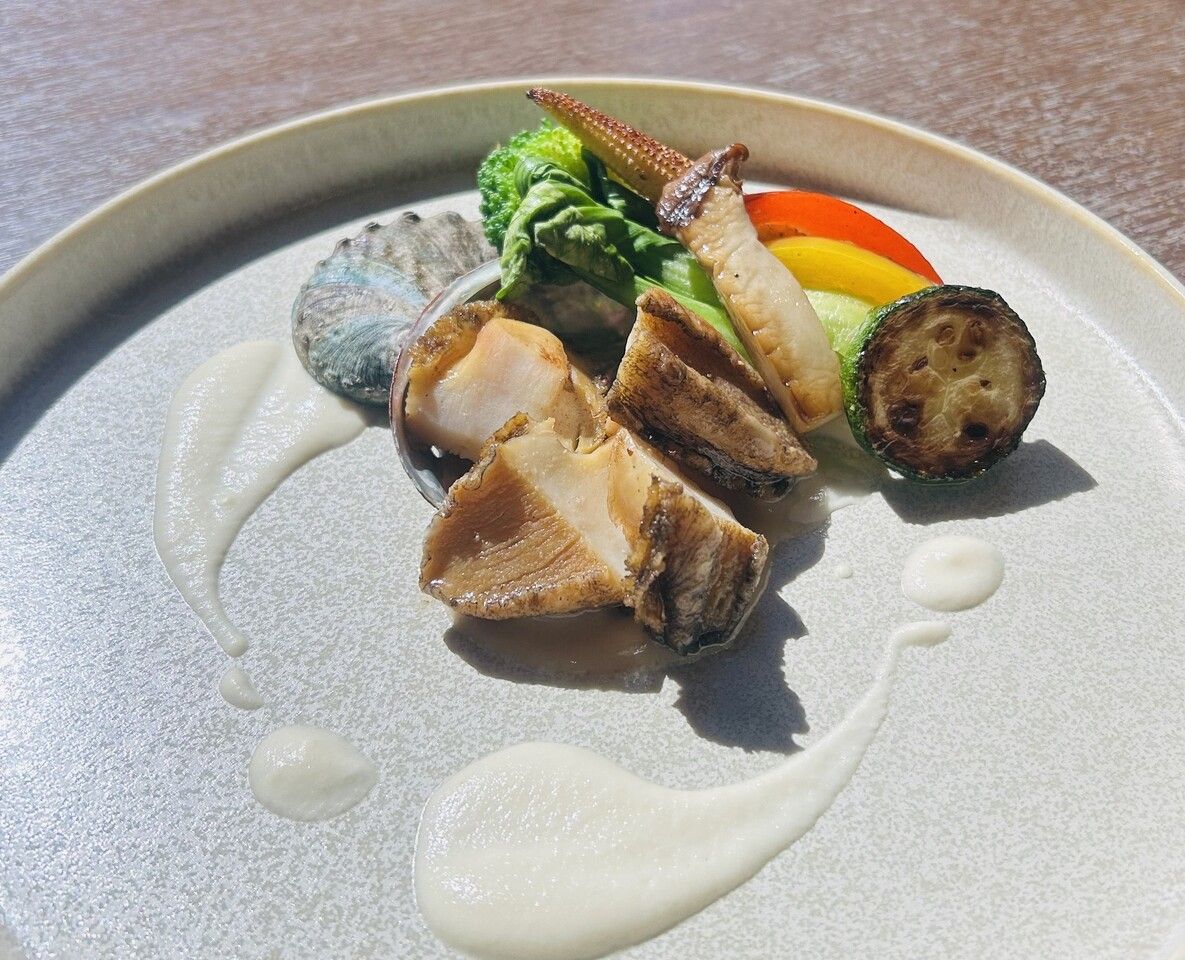 【1月限定】鮑のソテー  ～ノイリーソース～