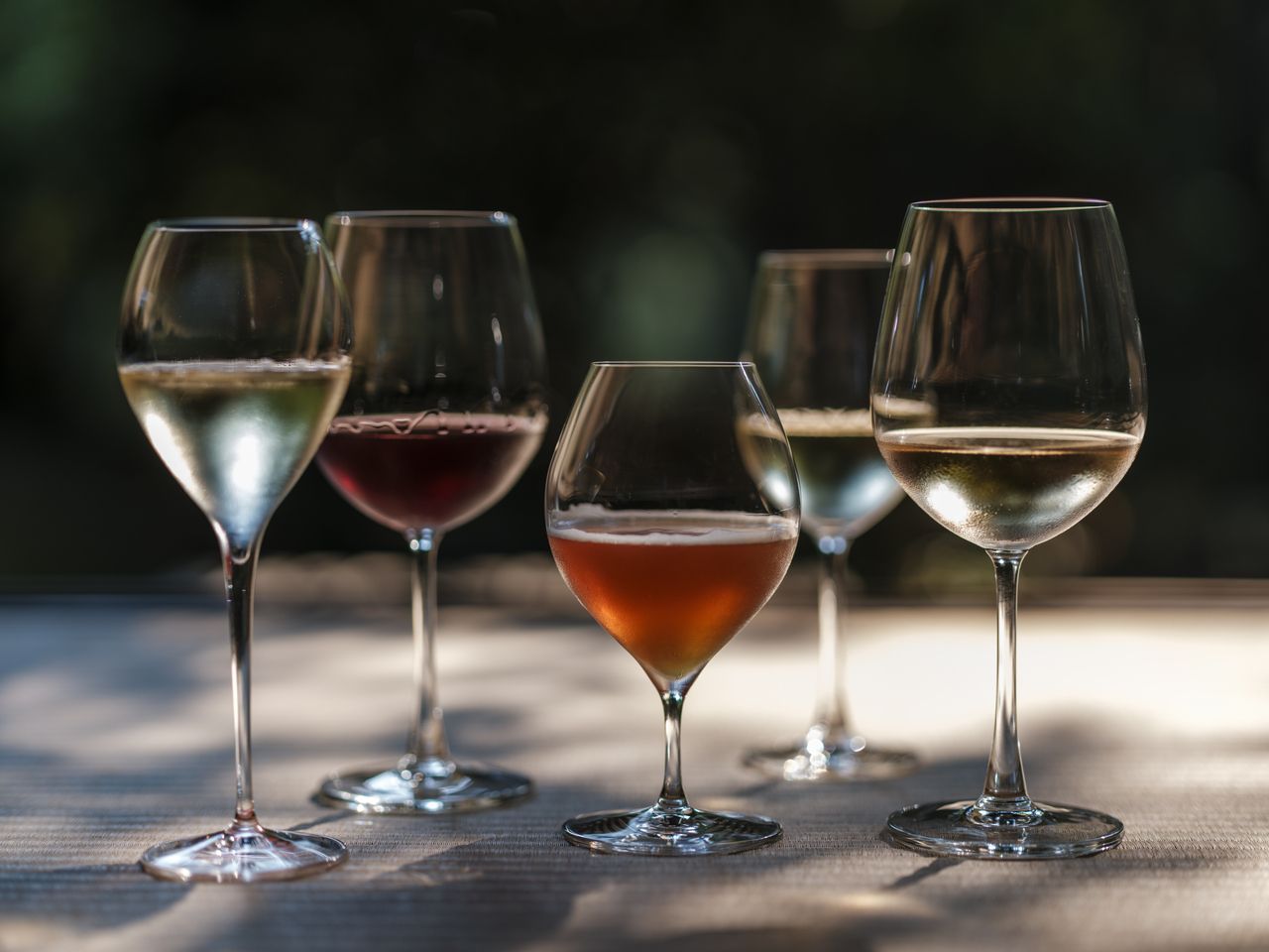 【晚餐】新年除夕派对方案：时令主厨精选现代中式套餐（含无限畅饮）