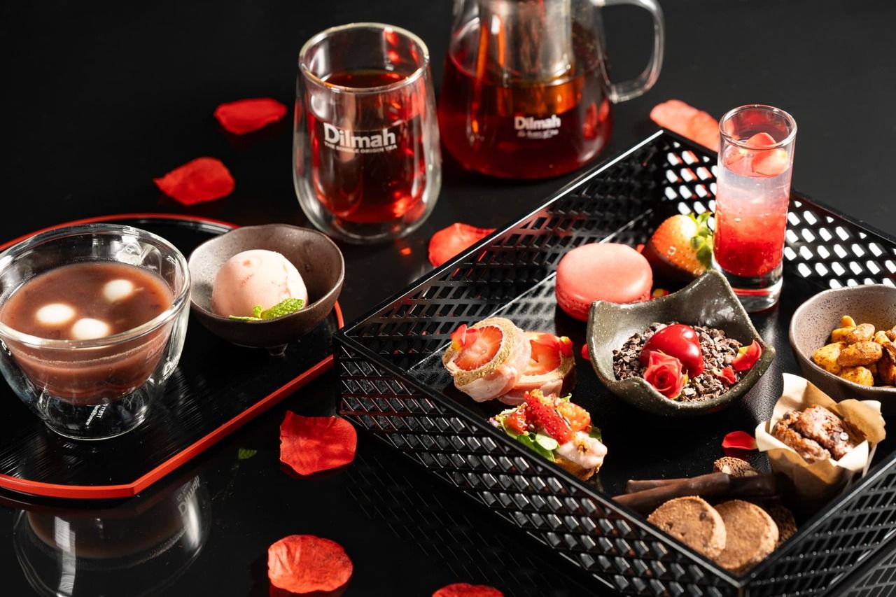 Grove Lounge Adult Chocolate & Strawberry Afternoon Tea (Includes Bonsai Tiramisu)