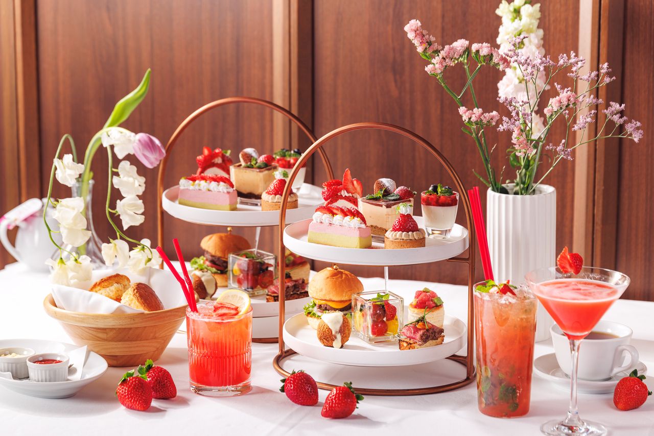 [In-store/Weekdays] Strawberry Afternoon Tea