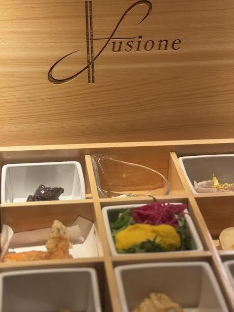 Dinner course with 9 types of appetizers and charcoal-grilled pasta as the main course