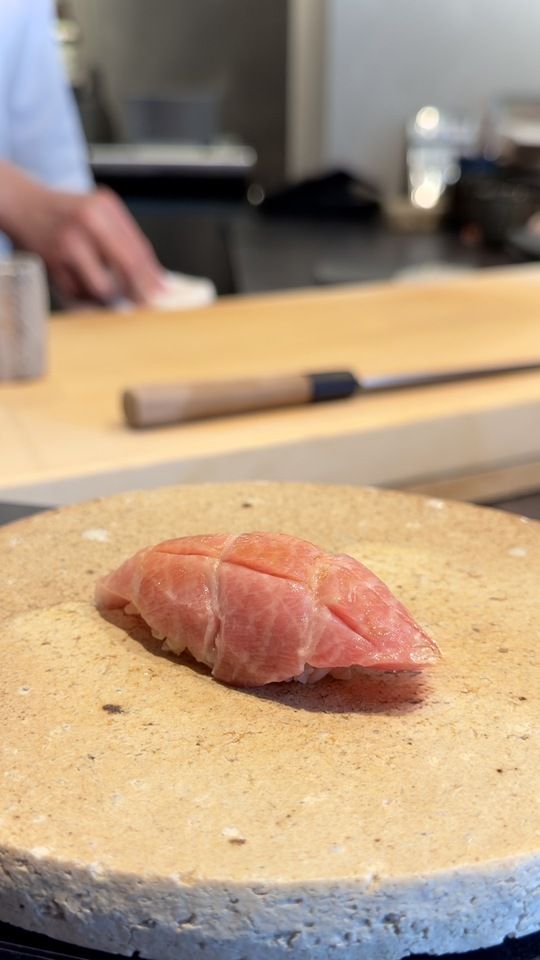 Nigiri Lunch Course ◆ A lunch course featuring nigiri centered around tuna