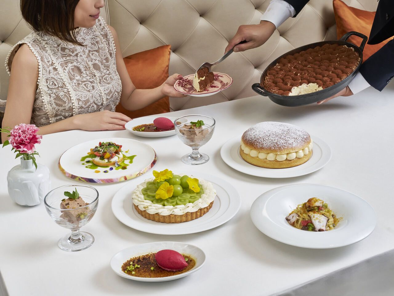 Dive into the rich world of Italian desserts: “Weekend Dolce Collection” available à la carte, ¥6,500