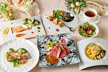 Bistro Lunch - Spring Vegetable Market - Includes all-you-can-drink draft wine and soft drinks