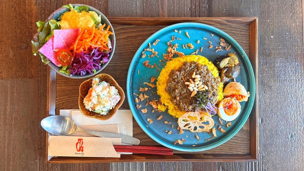 [B] 套餐午餐 - 藥用香料肉末咖哩