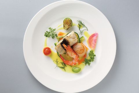 4/1～5/31　ライトランチ　101 Cent-un(魚料理)