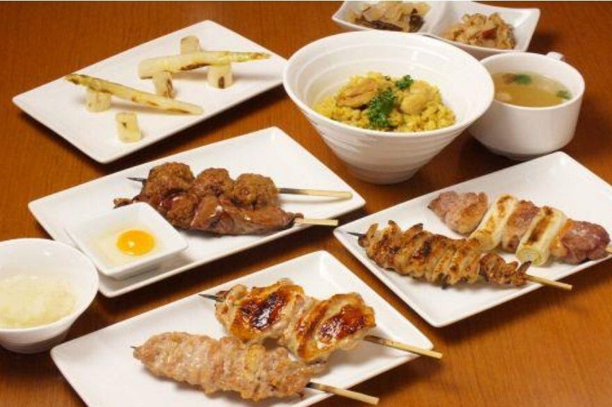 烤鸡串套餐：3800日元（不含税）