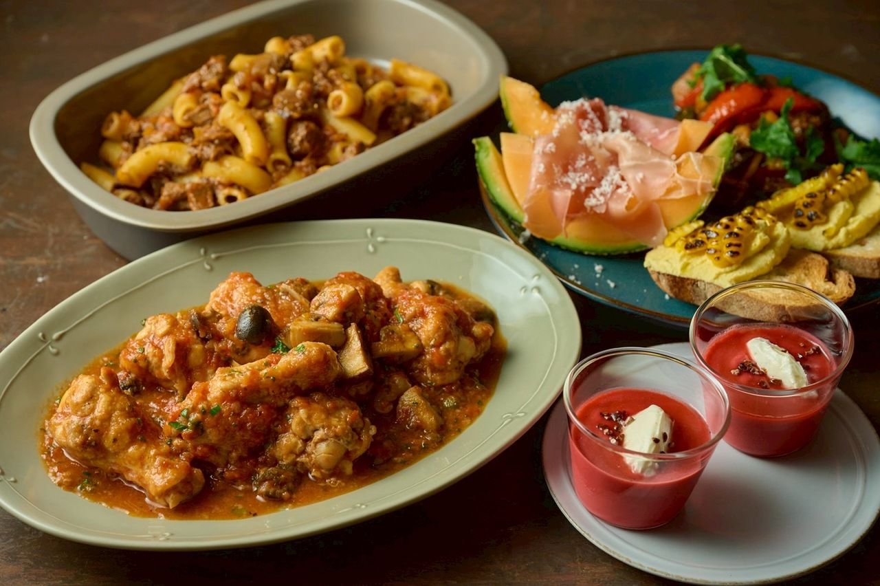 [Dinner] ◎4,500 yen◎ A sharing course featuring seasonal ingredients served family-style