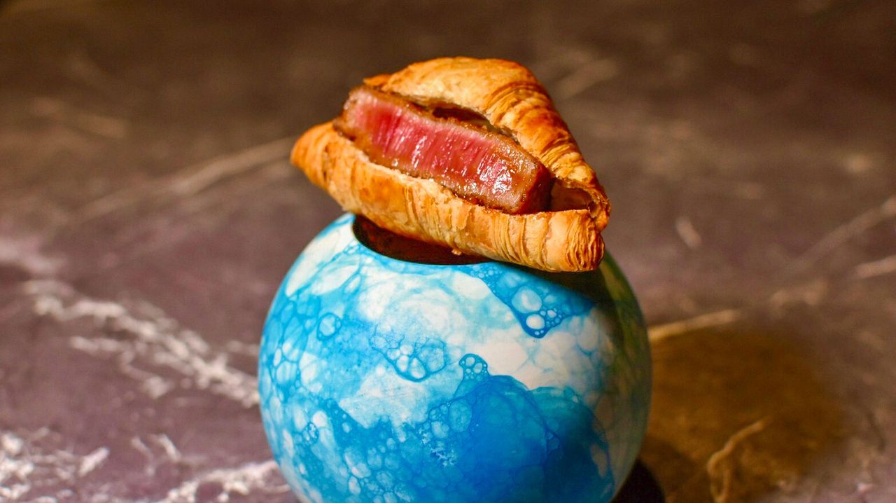 ■Kanabo Platinum Course ~A luxurious course to enjoy Omi beef Chateaubriand and chef-selected Wagyu beef~