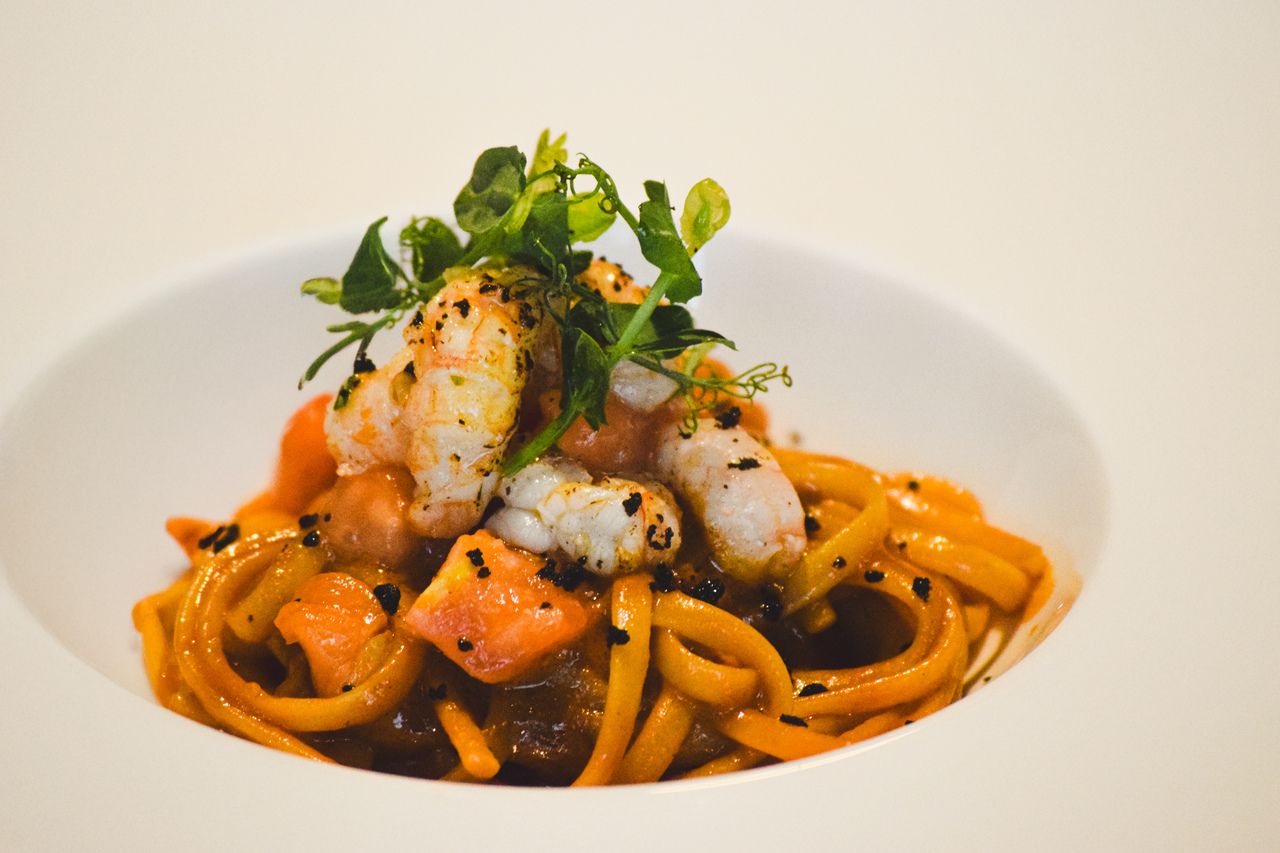 Lunch buffet with choice of main dish (pasta) [Saturdays, Sundays, and holidays in October & November]