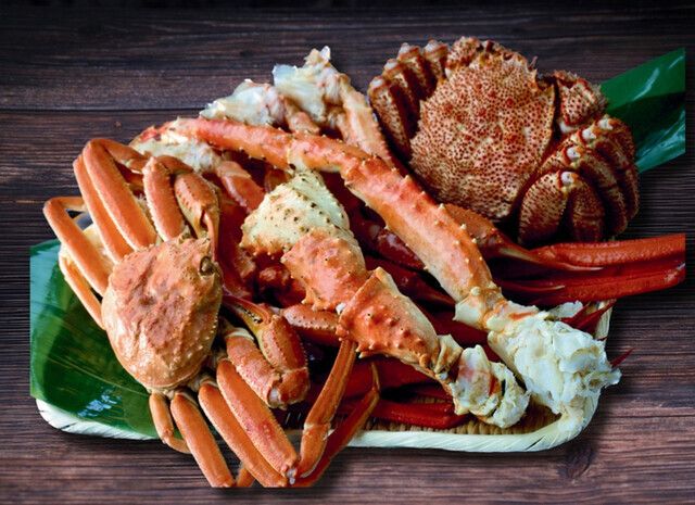 [Available only from 10:00–17:00] “All-you-can-eat of three premium crab varieties, including king snow crab” – Soft drinks included. 15,800 yen → 14,800 yen