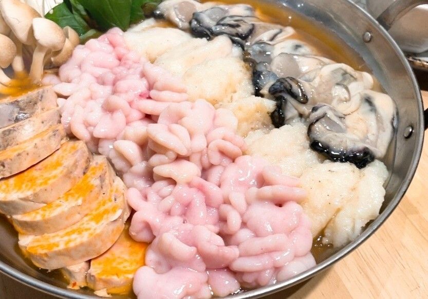 ★早得★【飲み放題付き！｜12月スタート】贅沢の極み！とろける至福の痛風鍋コース　白子・あん肝・生牡蠣　全7品