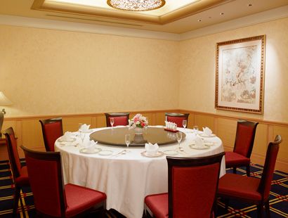 PRIVATE ROOM