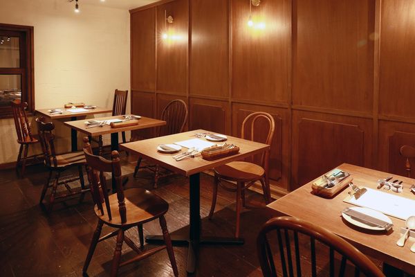 Table seats