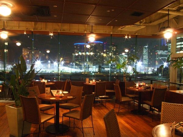 Aloha Table Ocean Breeze