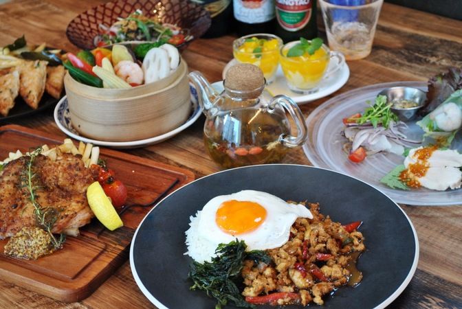 ASIAN DINING SEANA
