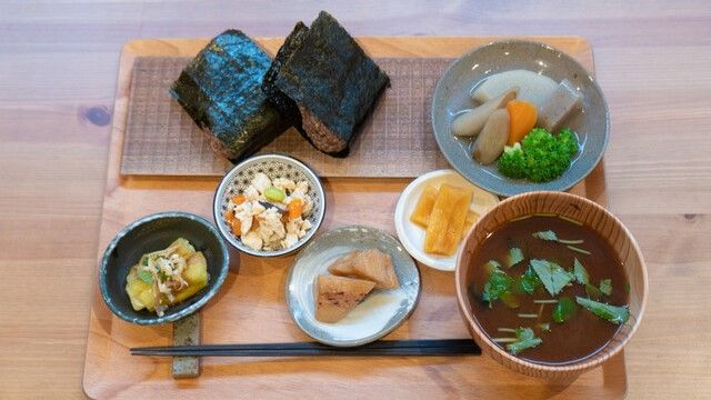 Genmai Onigiri Hitoyasumi