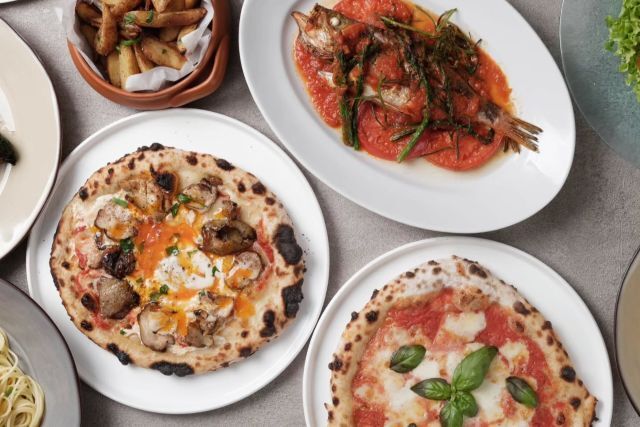 Italian Cafe & Restaurant dadada_