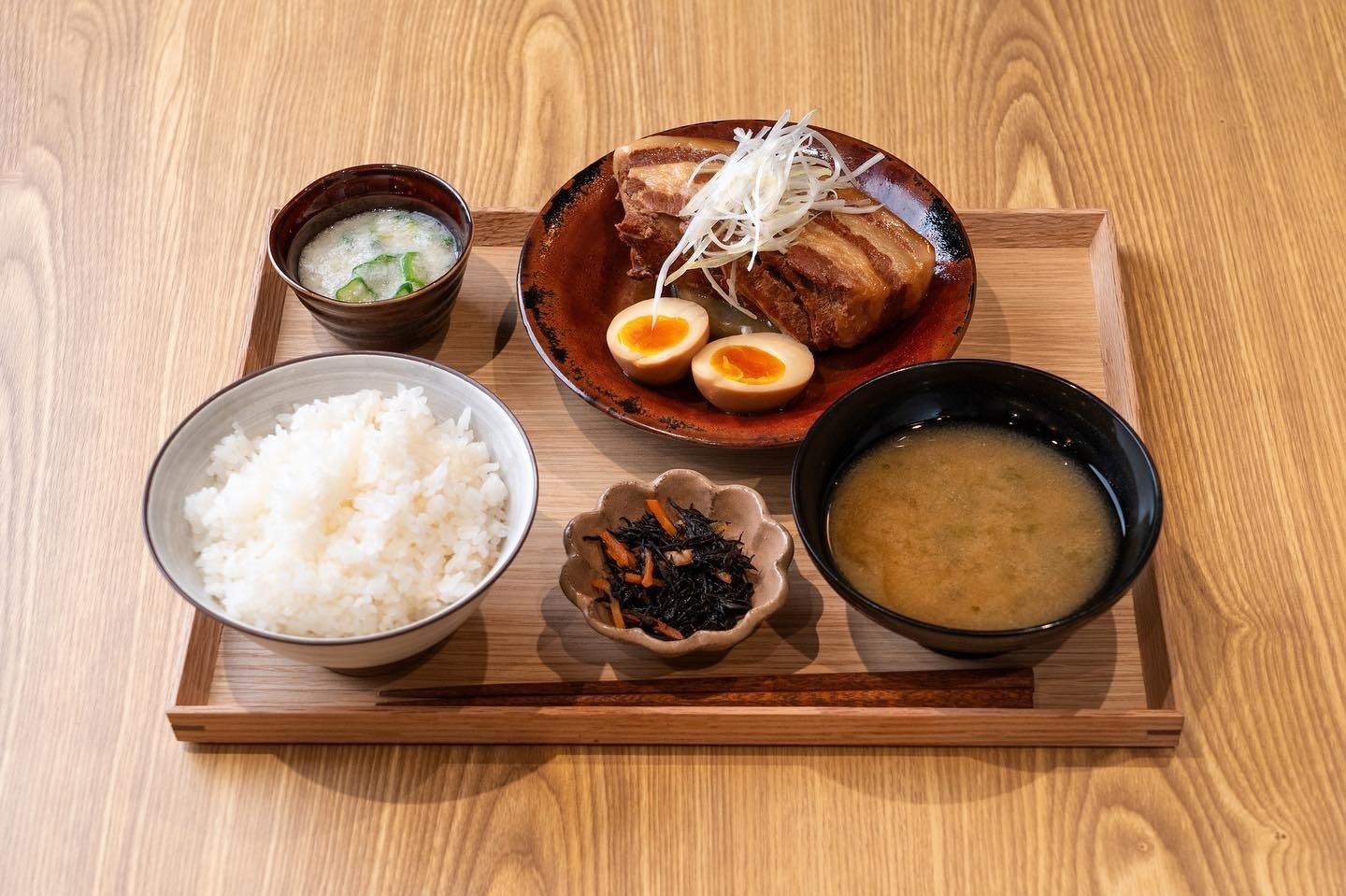 Donabe Gohan Ikushika Nakameguro