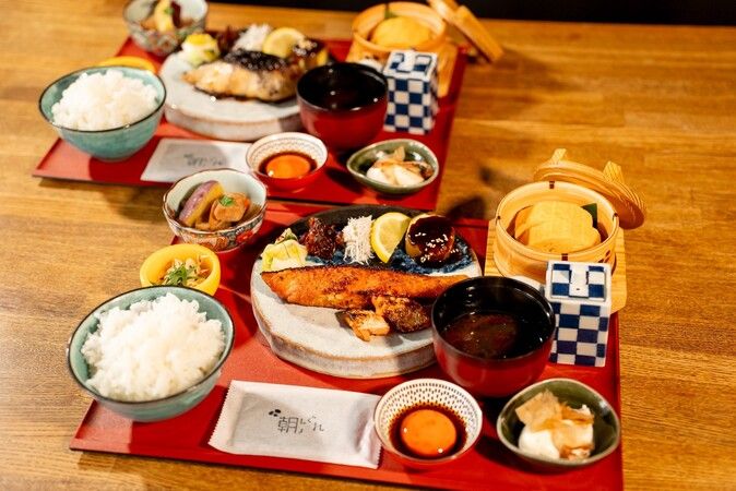Asa no Shigure A luxurious breakfast and dinner set meal.