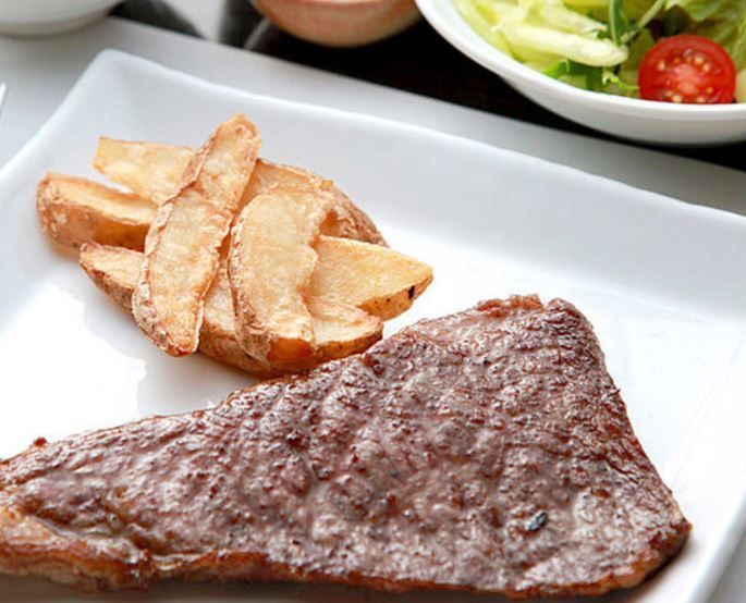 ≪ランチ≫【1/2POUND225g】熟成和牛サーロインステーキ