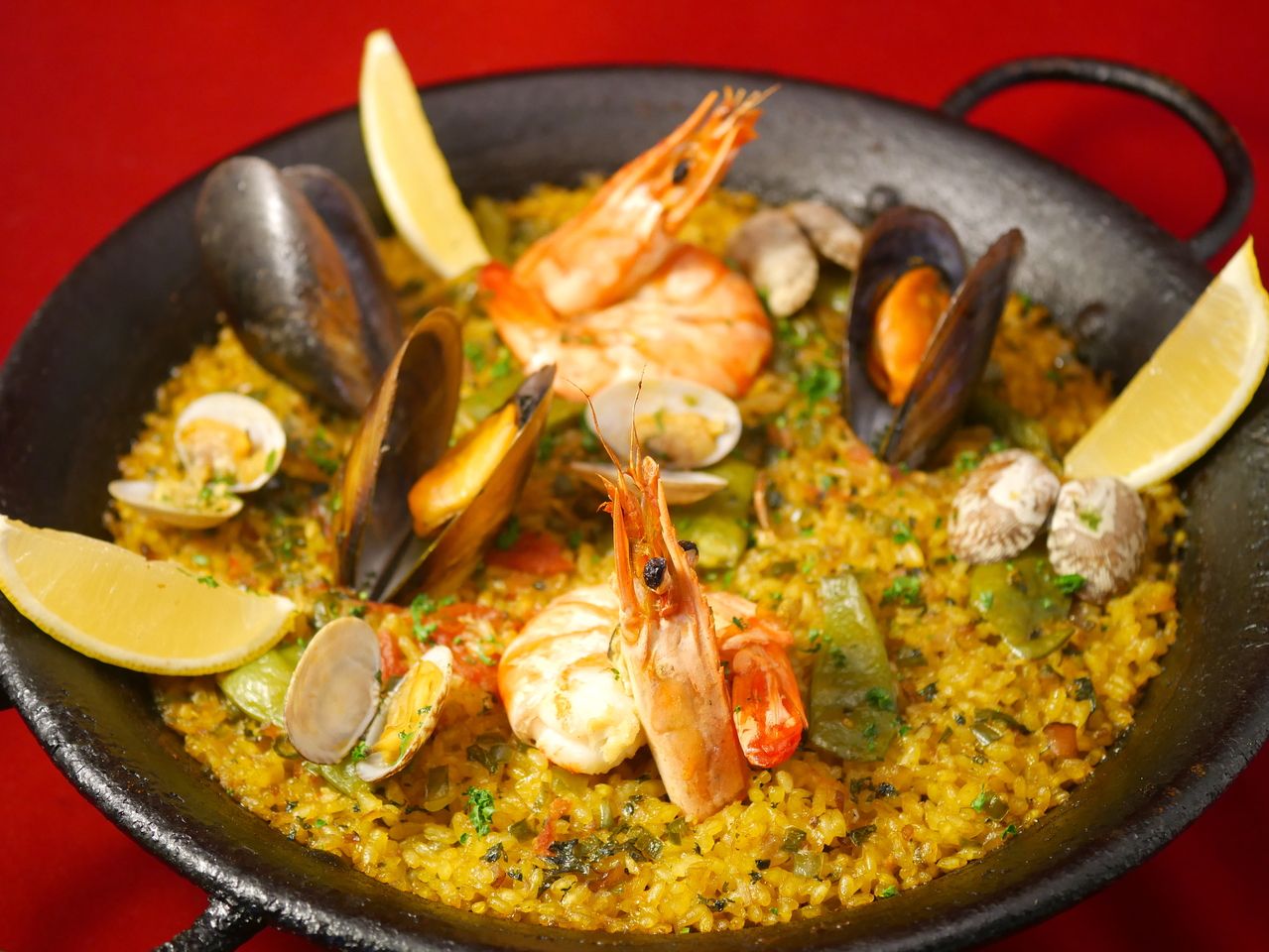 【テイクアウト】魚介のパエリア[単品]　¥6,400（税抜）