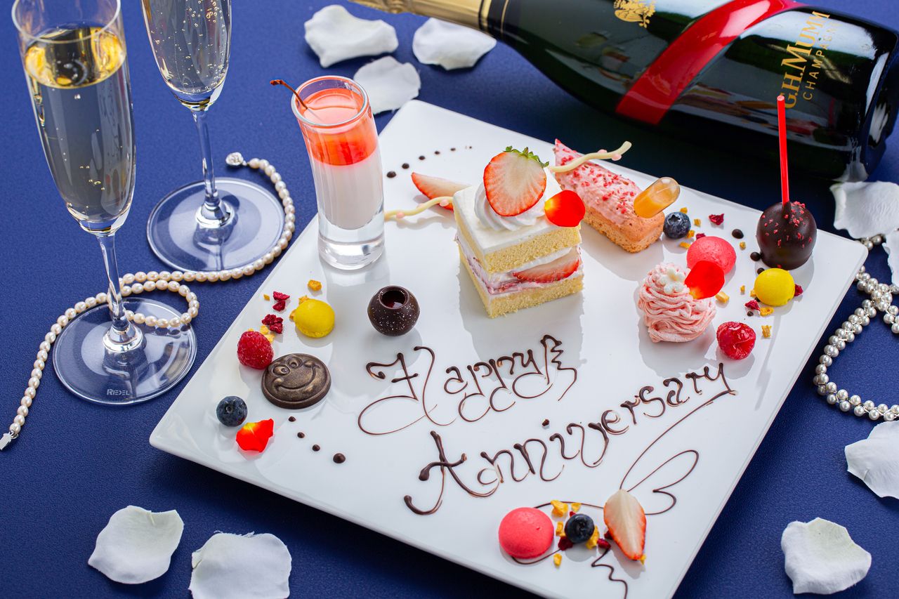 お祝いや記念日に！【アニバーサリープレート】