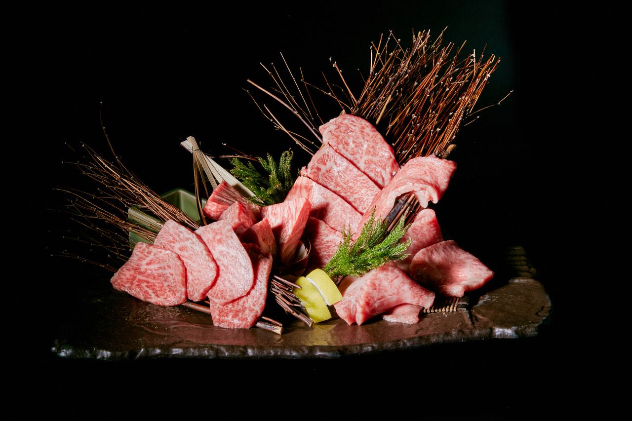 [Premium meat course] A5 rank Kuroge Wagyu beef purchased whole. A total of 17 types, all-you-can-drink can be added separately.