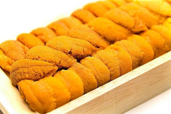 „OMAKASE“ Sushi-Kurs + „Uni (Seeigel)“