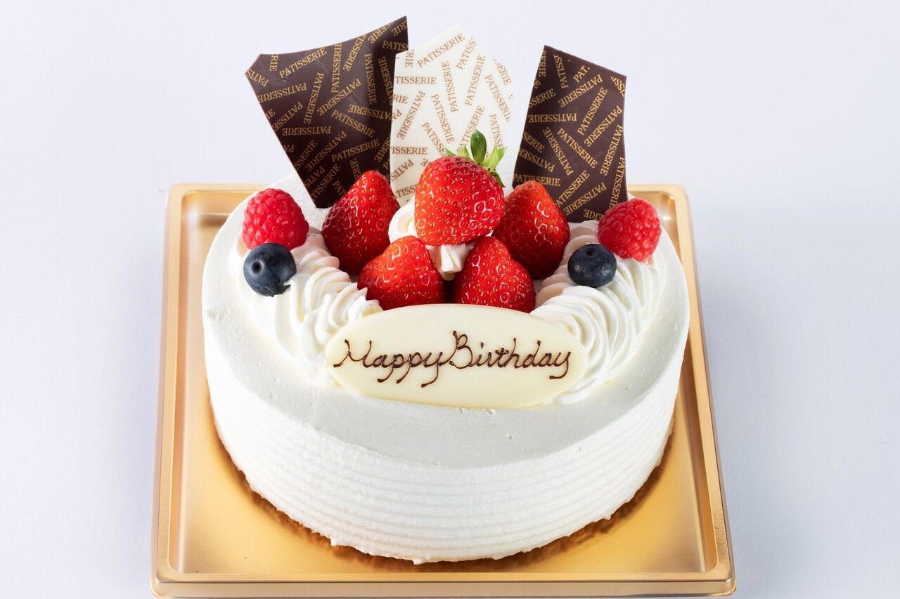 Strawberry shortcake round size 6 (18cm)