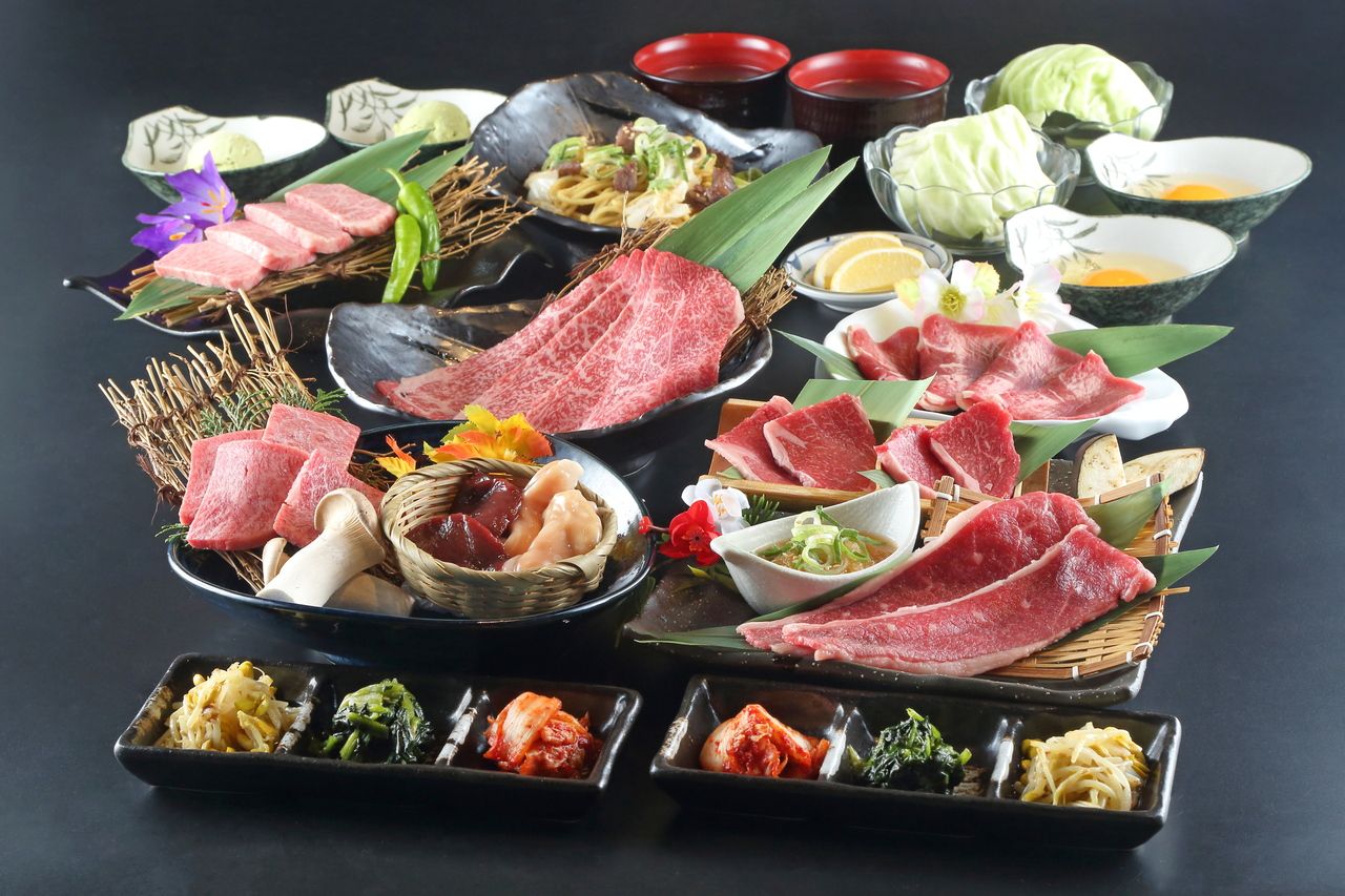 Black Wagyu and Domestic beef course consists of  14 dishes