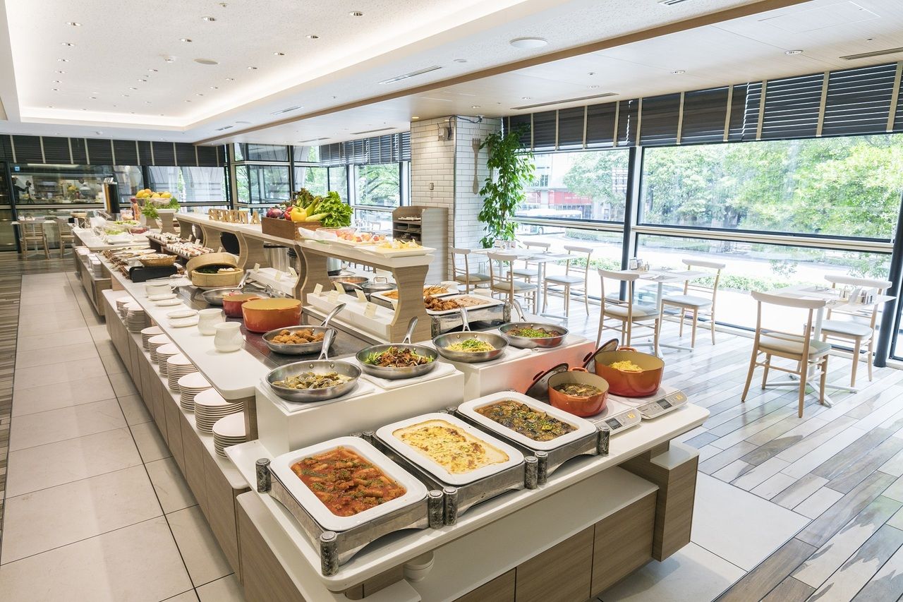 [Saturdays, Sundays, and holidays] Lunch buffet Elementary school students