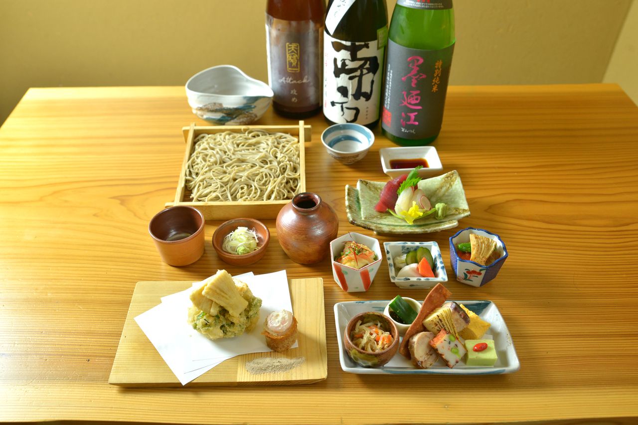 [Seasonal Lunch ■ Takenokosai] Seasonal bamboo shoot dish and homemade soba set + manager's recommended seasonal sake included