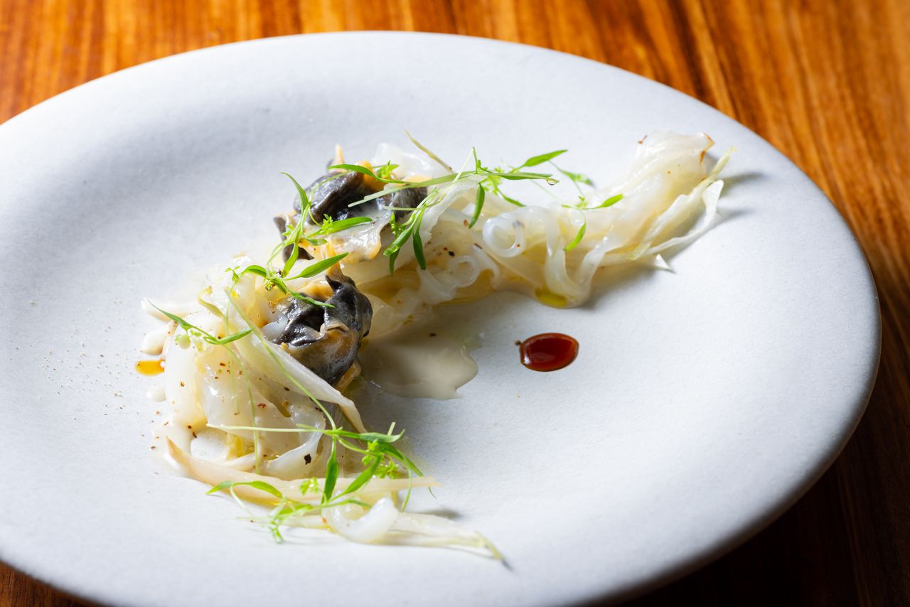 Chef's choice course + half pairing