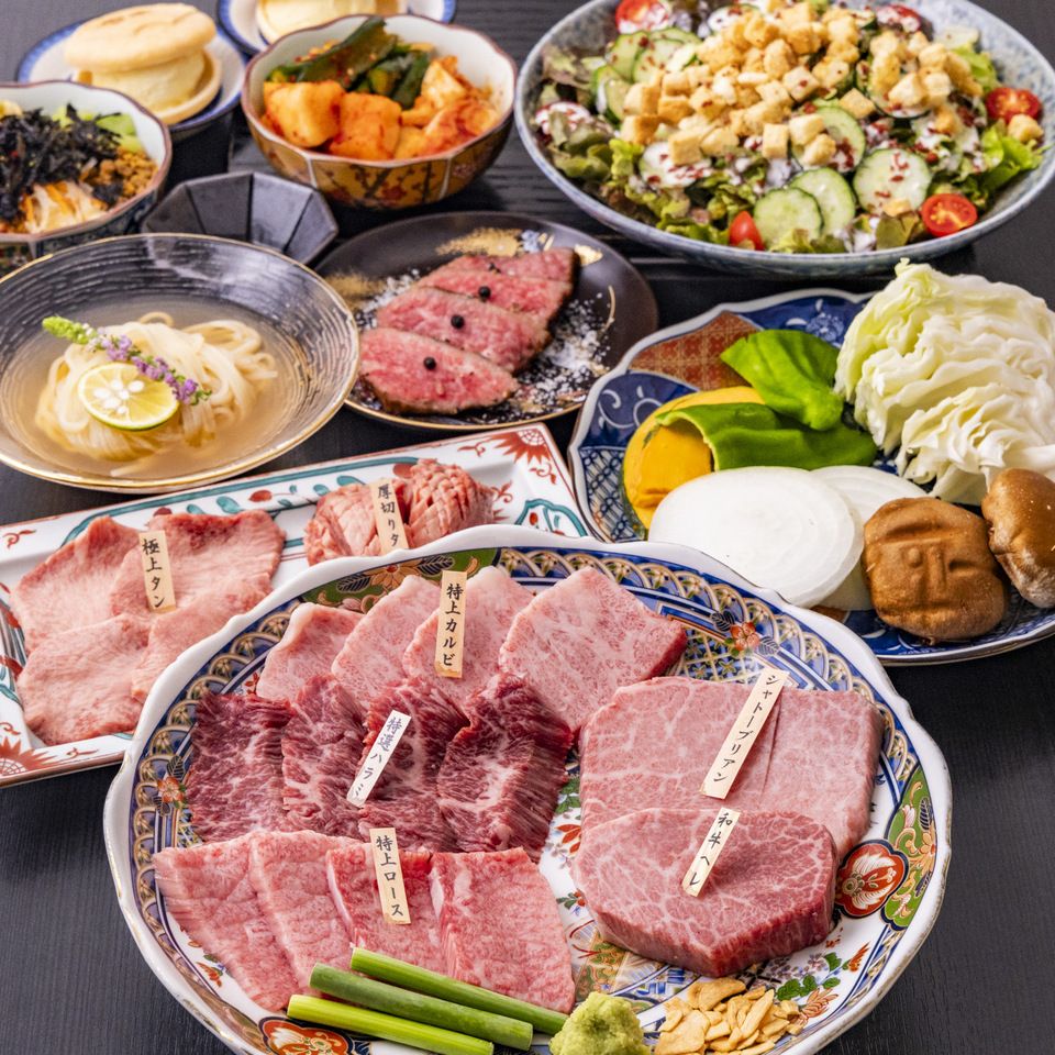 『肉八コース』全15品13200円