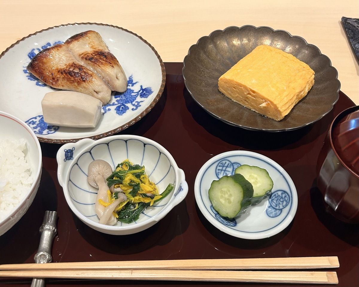 아침밥 (금·토·일 10:00~)