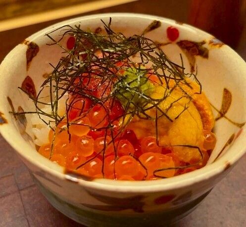 Lunch private room. We guarantee a private room that you can use comfortably! A total of 7 items including 10 pieces of sushi and Omakase rice bowl to enjoy at a hidden sushi restaurant in Ginza