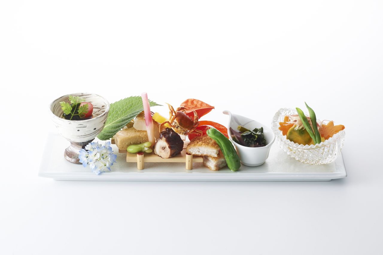 老舗料亭で愉しむ昼懐石～全8品～　5,720円(サ別)
