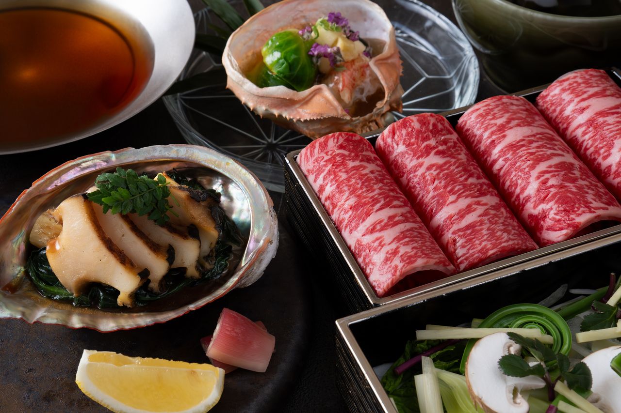 【3月9日～5月31日まで限定】春の「贅沢三昧」特別会席 全7品　～黒毛和牛と春野菜の出汁しゃぶ　鮑ステーキ　蟹酢甲羅盛り～ 