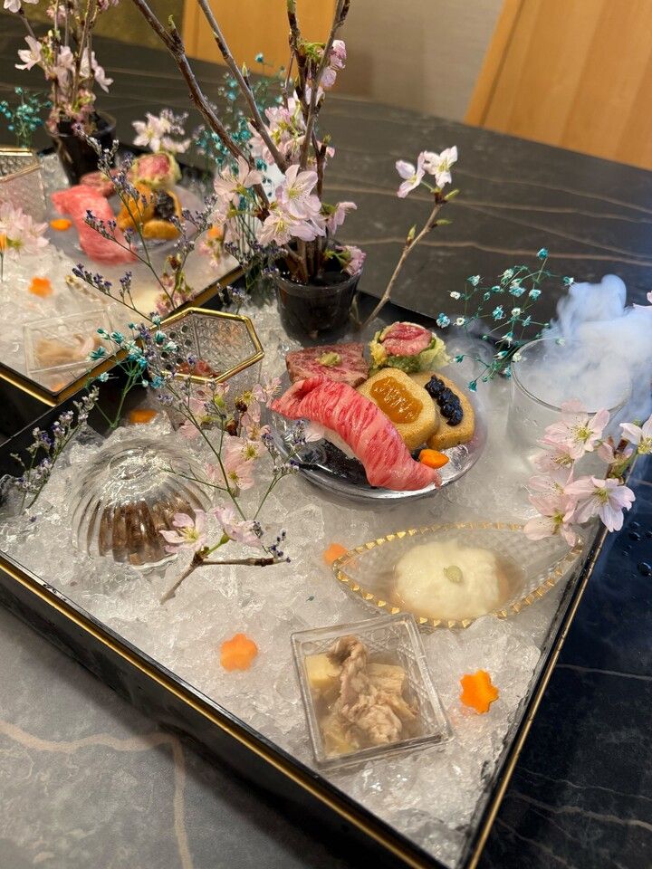 前菜８種付　綿あめで作るA５ランク認定近江牛すき焼き　⭐特上⭐コース