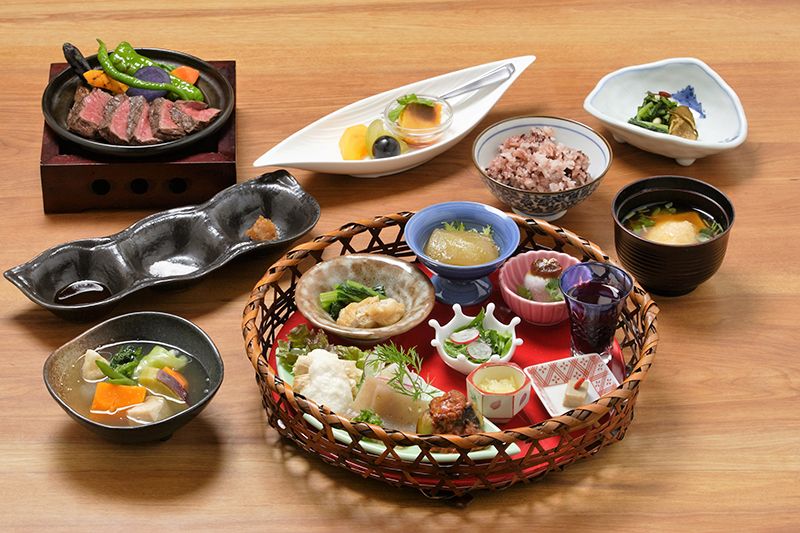 Millet "Yamato beef and vegetables" course