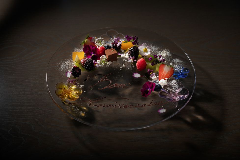 Fruit plate with message [Reservation required 3 days in advance]