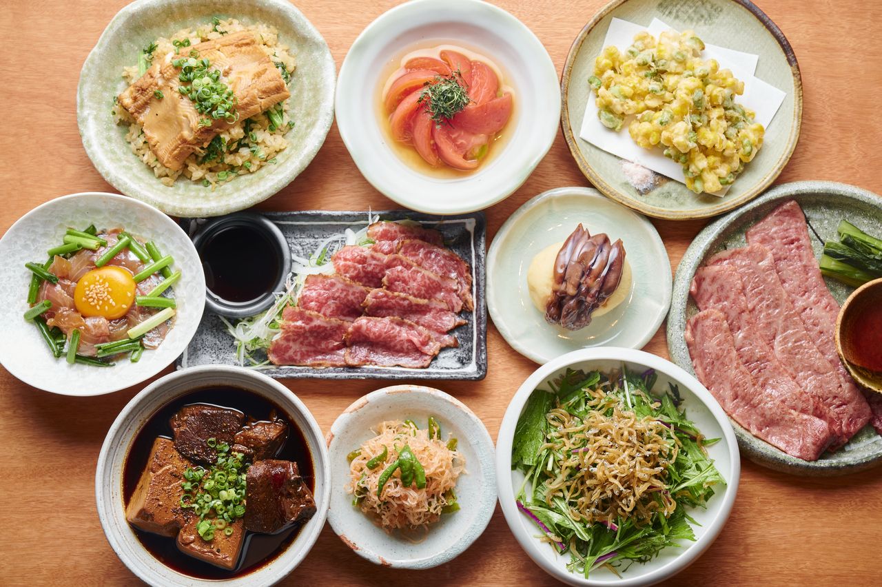 A luxurious 9,000 yen course with 15 seasonal dishes (all-you-can-drink included)