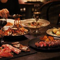 [All-you-can-drink sharing plan / Eme plan with 8 dishes] The main dish is beef steak: a combination of TOOTHTOOTH's popular menu items