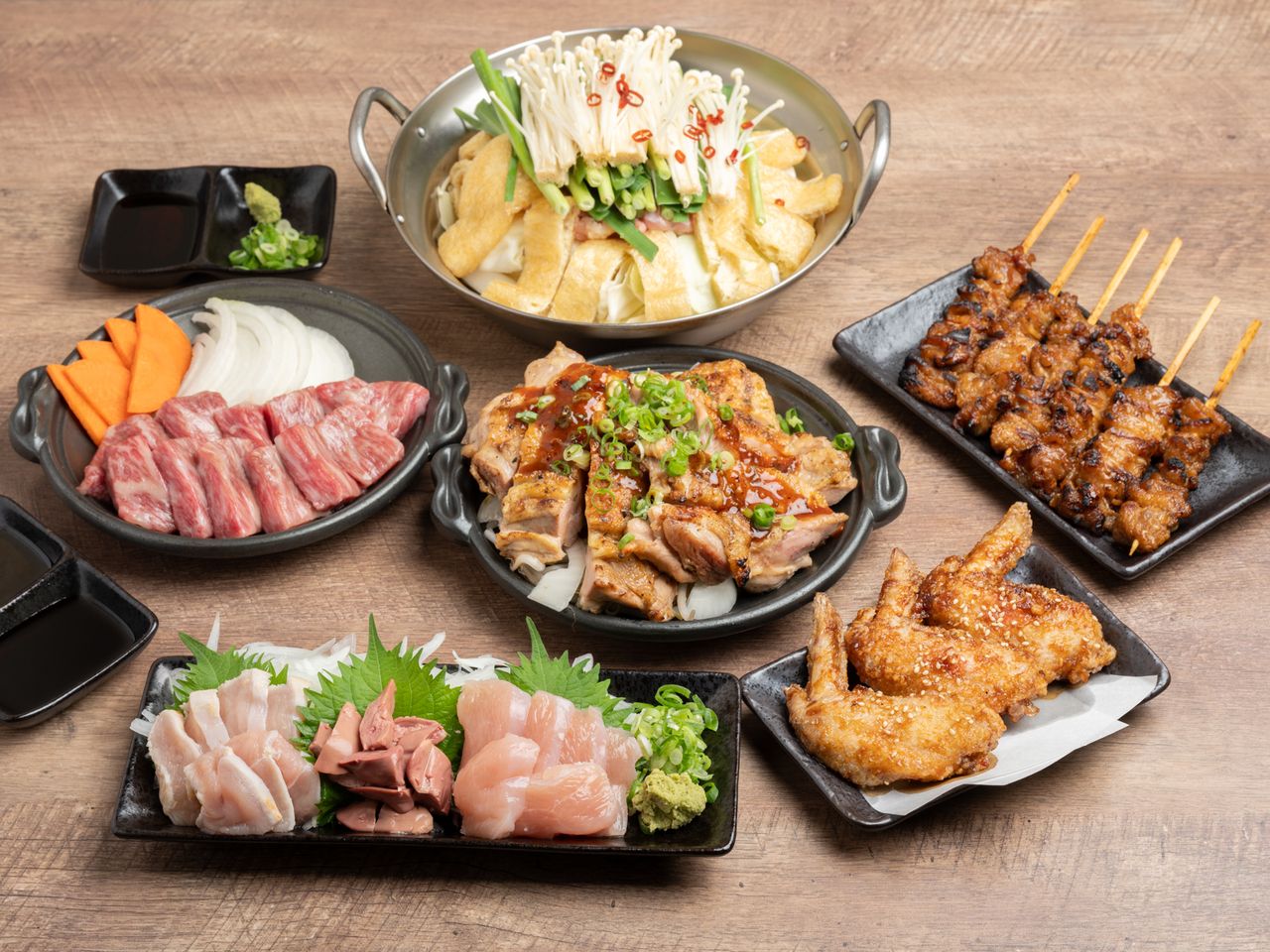 【雞肉火鍋套餐】可以盡情享用雞肉火鍋的套餐（附2小時無限暢飲）