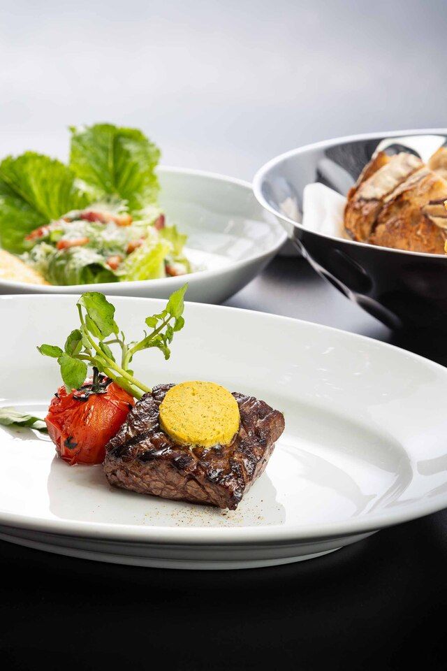 エクスプレスランチ 2品コース（平日限定）+ 1ドリンク付き