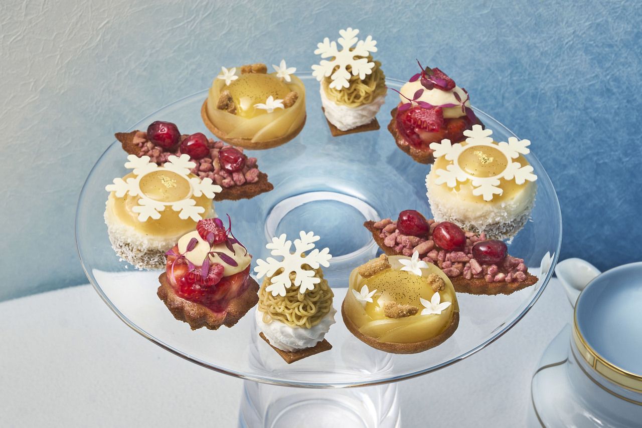 Snow Symphony Afternoon Tea with Gift