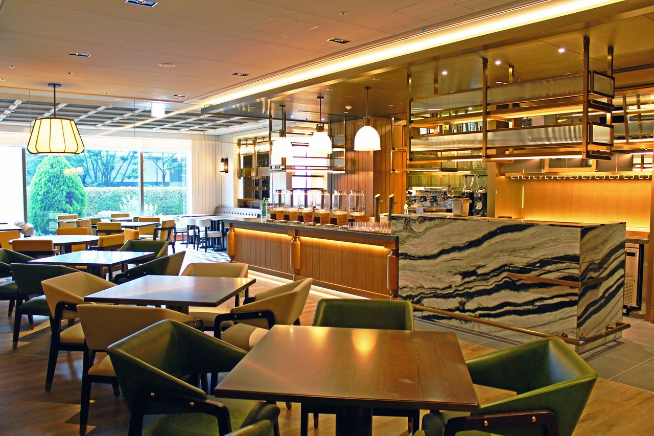 [Friday, Saturday, Sunday & Holidays Lunch: 15% OFF with 1-Week Advance Reservation & Prepayment]